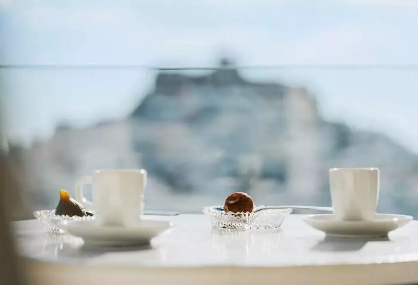 Hotel Andromeda Resort