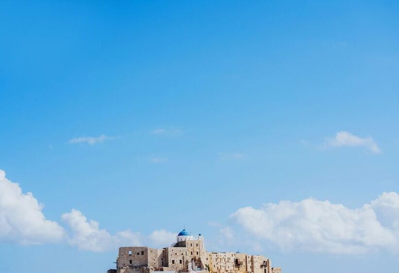 בית מלון כפרי Andromeda Resort