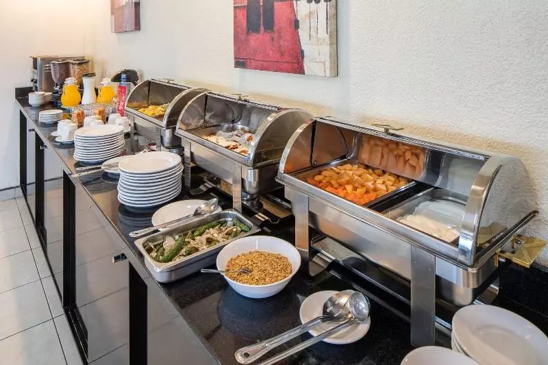 هتل Astor Tijuana