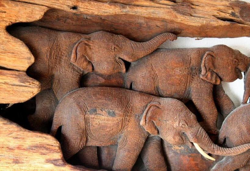 فندق Castel De Siam