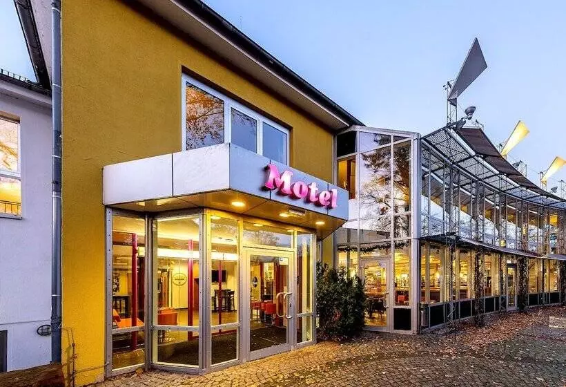 ホテル Hannover Garbsen