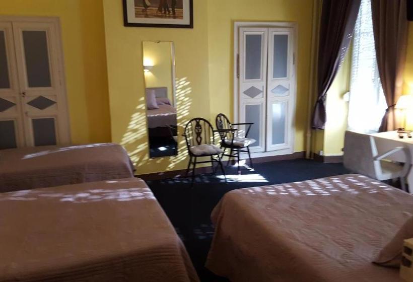 فندق Hôtel Ronsin