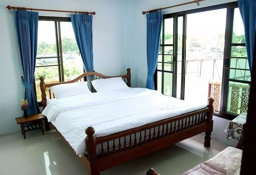 Hotelli Loy Manee House