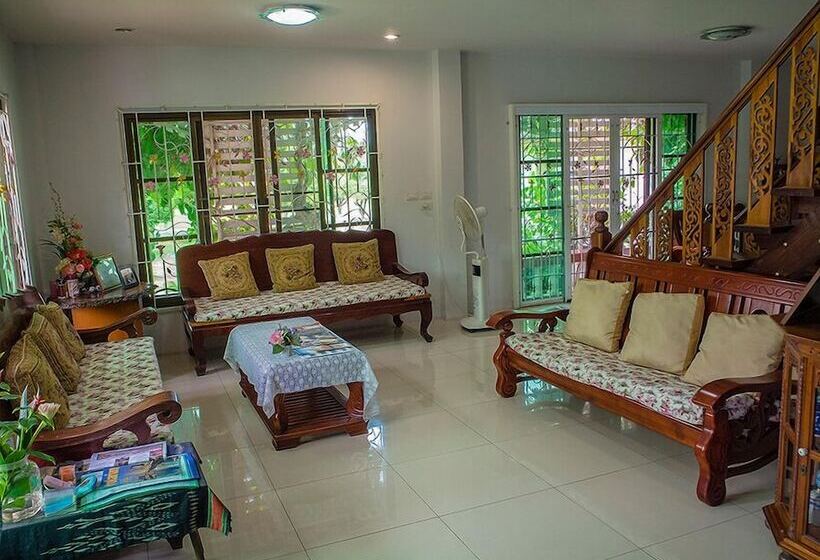 فندق Loy Manee House