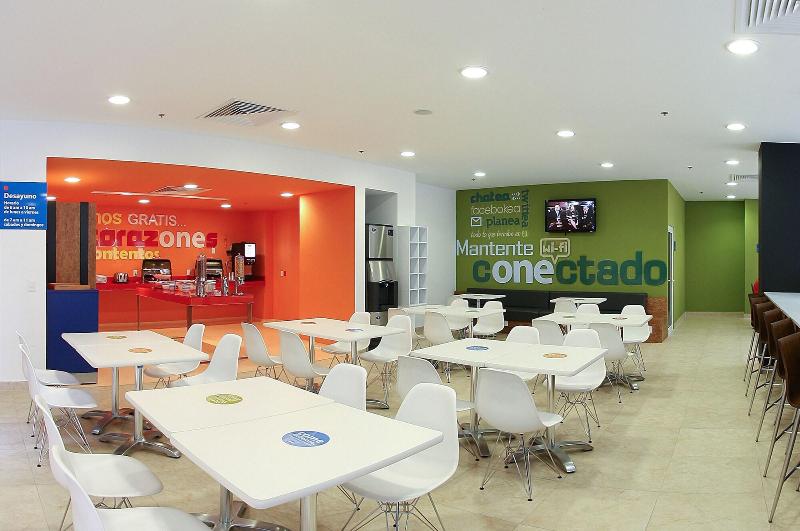 Szálloda One Leon Poliforum