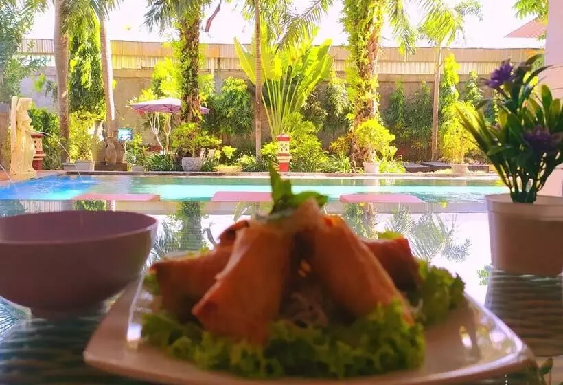 هتل Puri Saron Denpasar