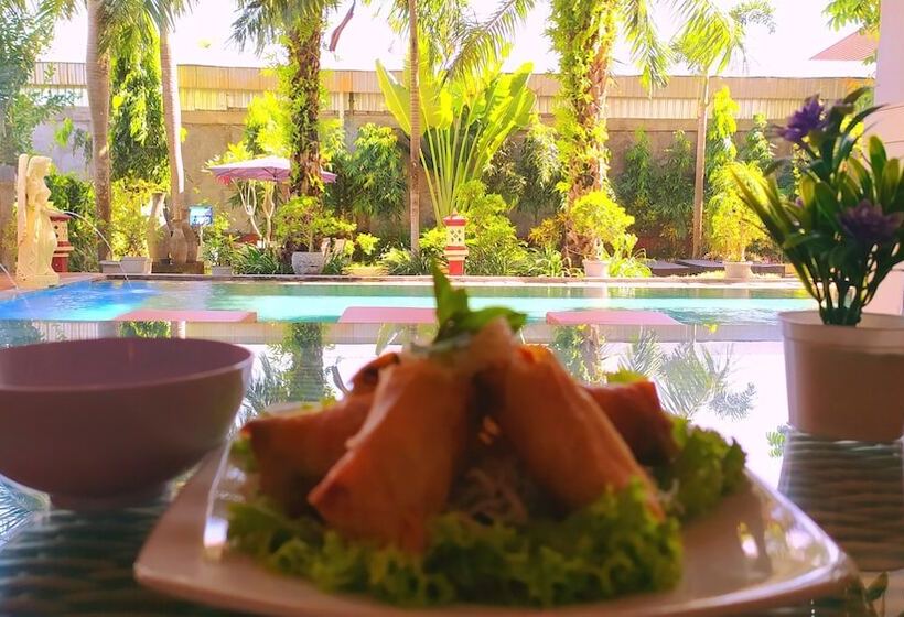 בית מלון כפרי Puri Saron Denpasar