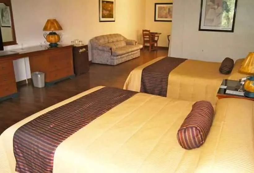 فندق Suites Colibri