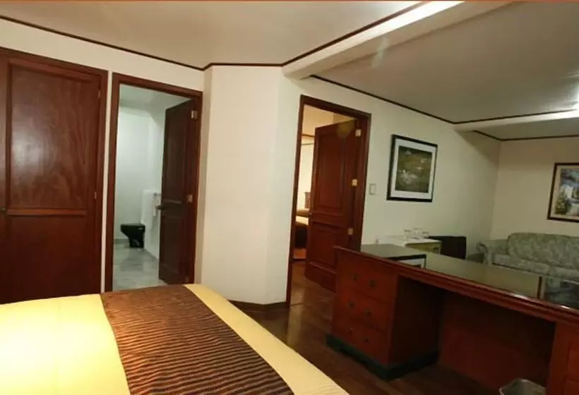 فندق Suites Colibri