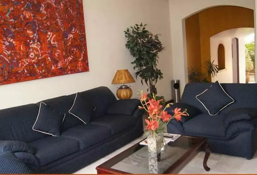 فندق Suites Colibri