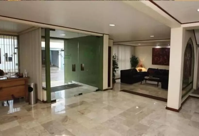 فندق Suites Colibri