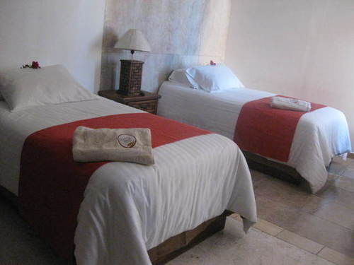 Отель Suites Las Marias