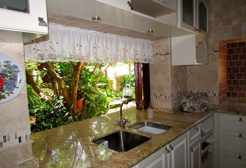 هتل Villa Du Laurence