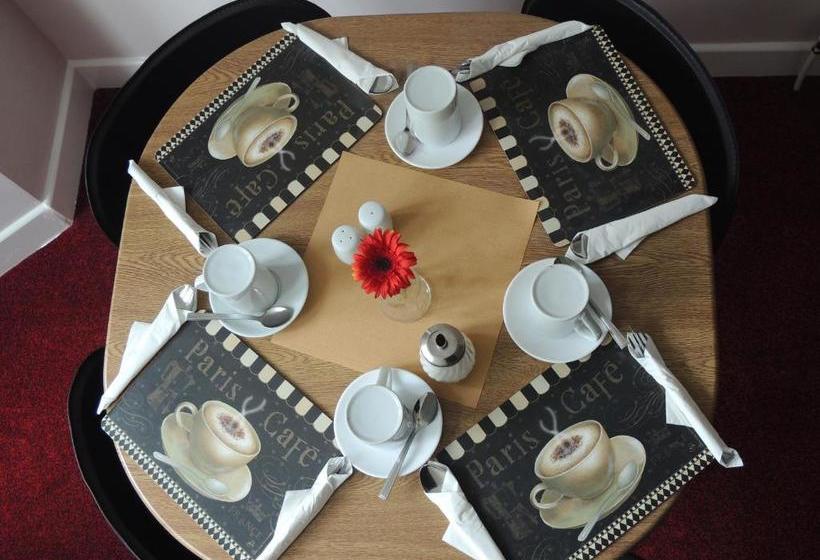 ホテル White House