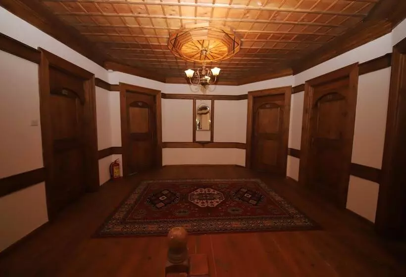 ホテル Yorgancıoglu Konak