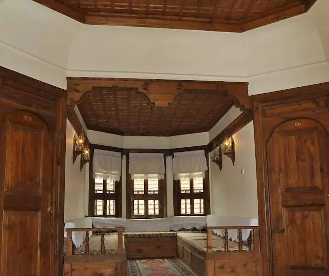 ホテル Yorgancıoglu Konak