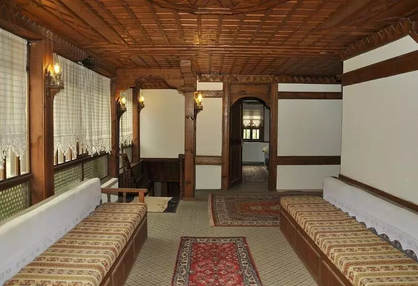 ホテル Yorgancıoglu Konak
