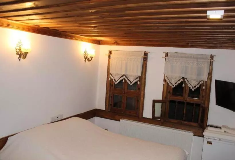 ホテル Yorgancıoglu Konak