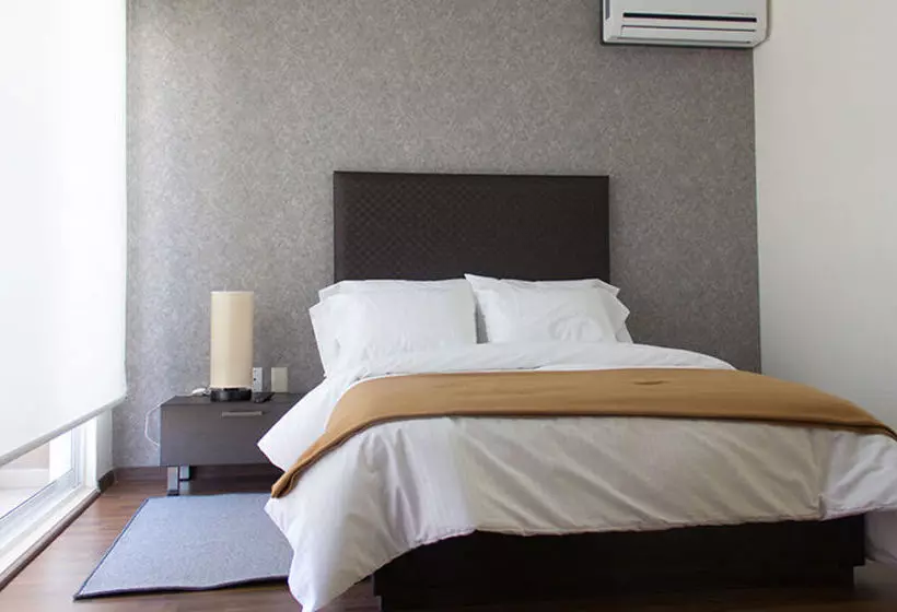 Redwood Villas Lomas