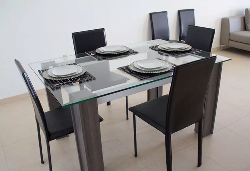 Redwood Villas Lomas