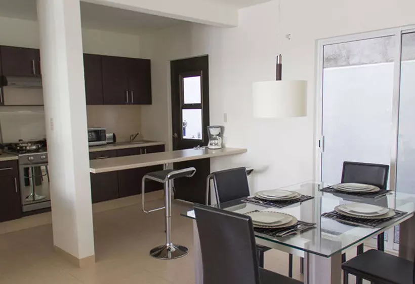 Redwood Villas Lomas