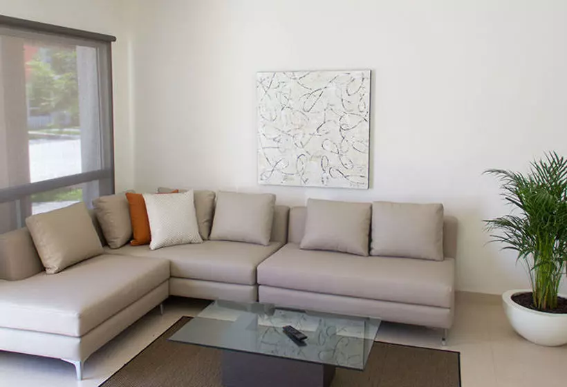 Redwood Villas Lomas