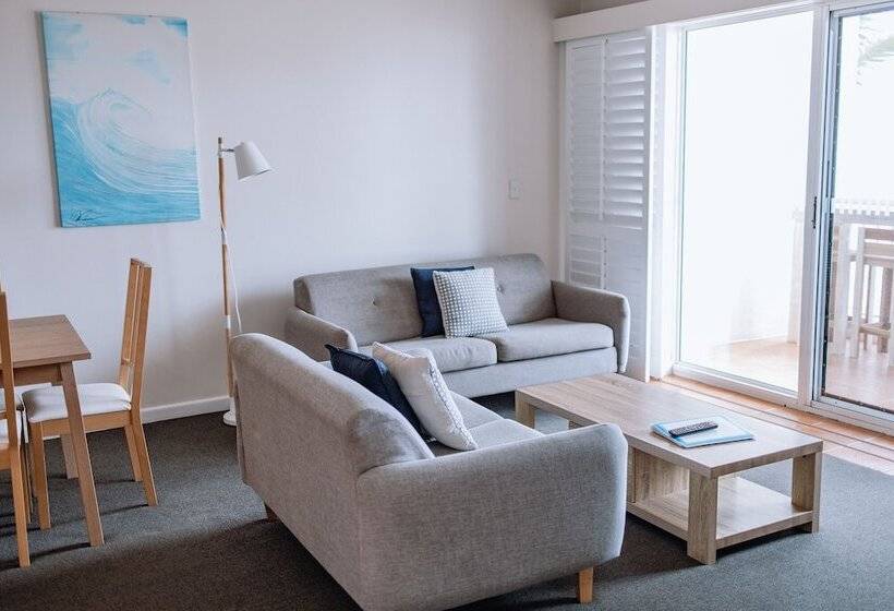 Surfers Horizons Resort