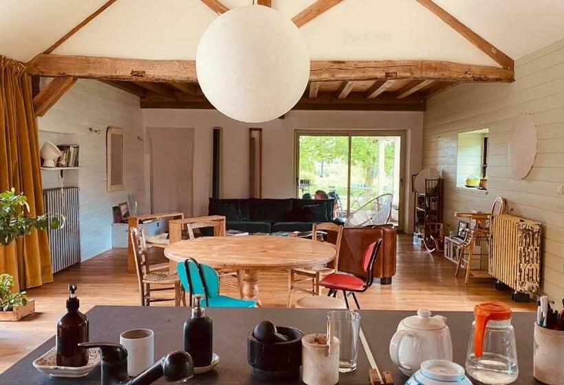 住宿加早餐  Chambre D Hôtes Dans Les Champs