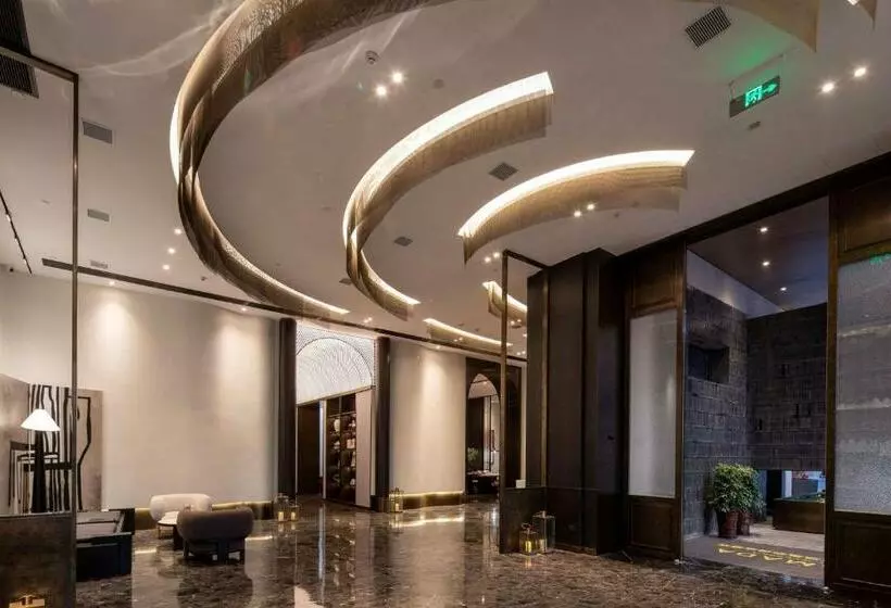 ホテル Ramada By Wyndham Shaoyang County West