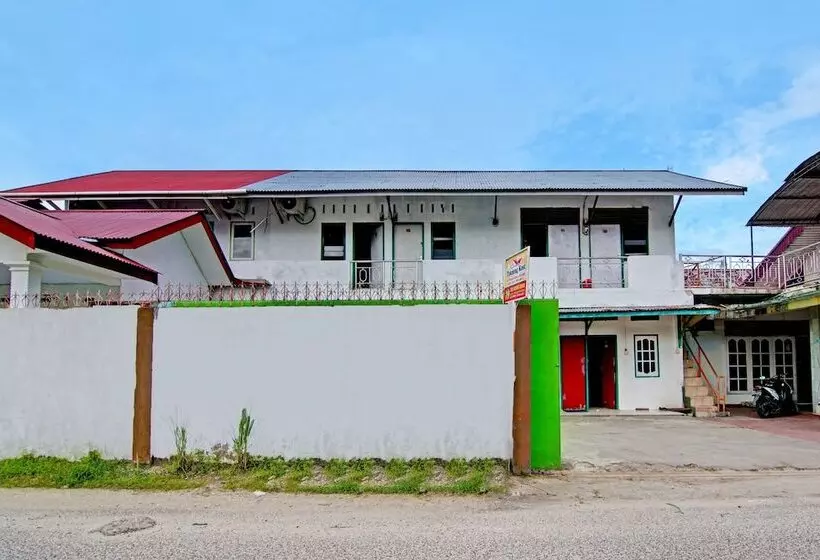 Hotelli Spot On 91950 Guest House Teknong Syariah