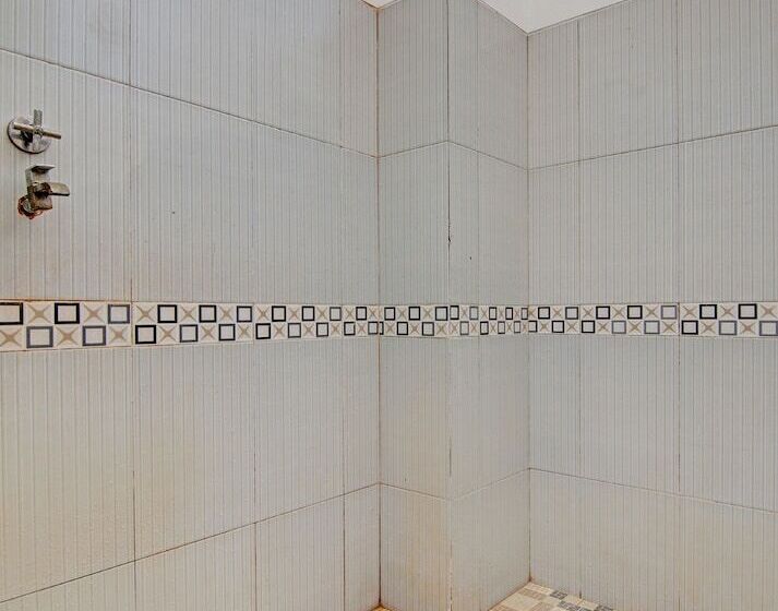 酒店 Spot On 91950 Guest House Teknong Syariah