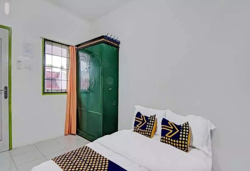 Hotelli Spot On 91950 Guest House Teknong Syariah