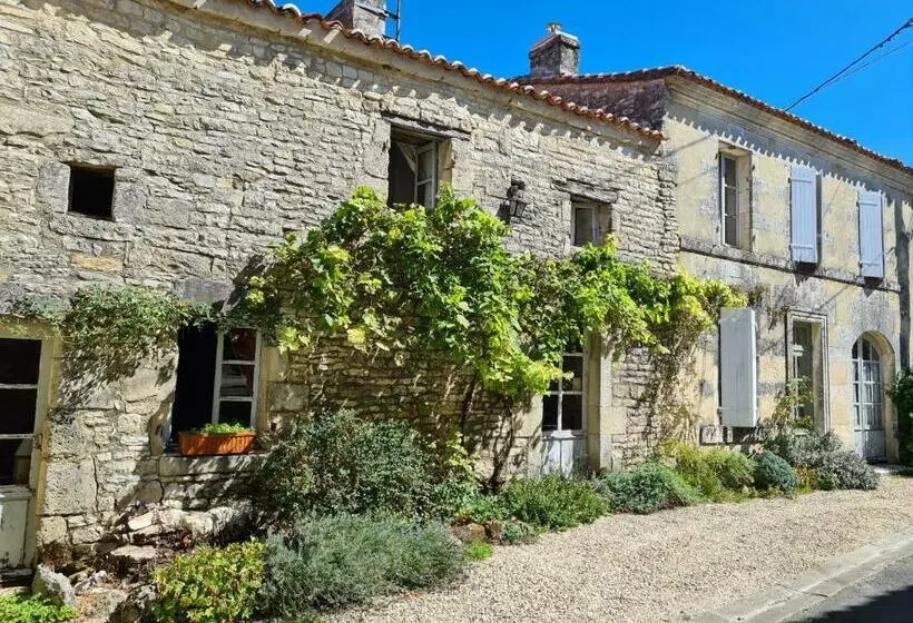 Majatalo La Maison Du Commandeur