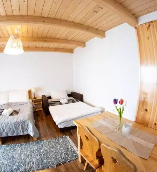 Majatalo Penzión Skorušina