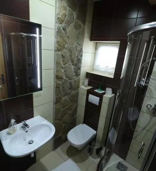 Majatalo Penzión Skorušina