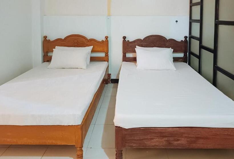 Reddoorz @ Grand Valley Hotel Junction Luna Cagayan