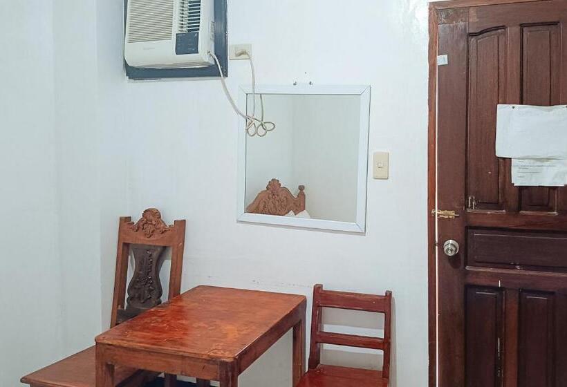 Reddoorz @ Grand Valley Hotel Junction Luna Cagayan