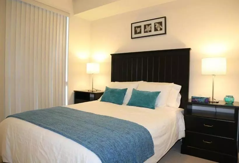 Atlas Suites  Cn Tower & Convention Centre Furnished Apart