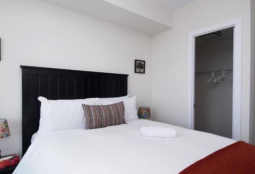 Atlas Suites  Cn Tower & Convention Centre Furnished Apart