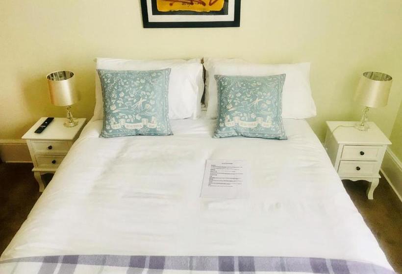 تختخواب و صبحانه Highlea Guest House