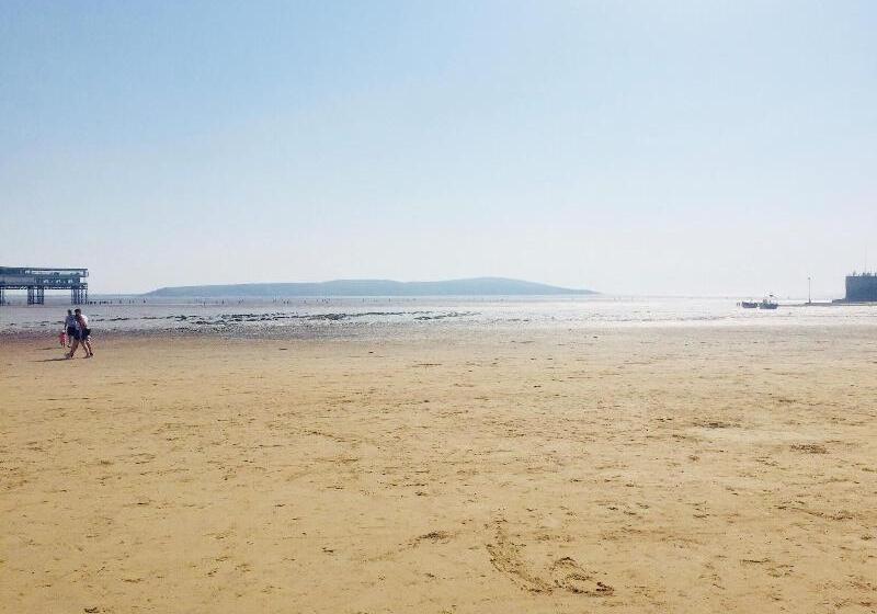 تختخواب و صبحانه Highlea Guest House