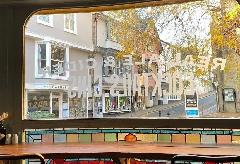 민박 King William Iv