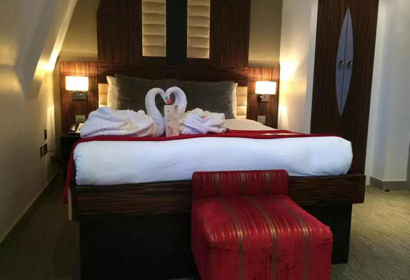 هتل Maitrise  Edgware Road – London