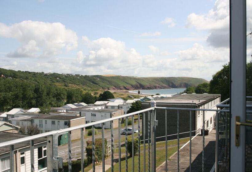 Freshwater Bay Holiday Cottages