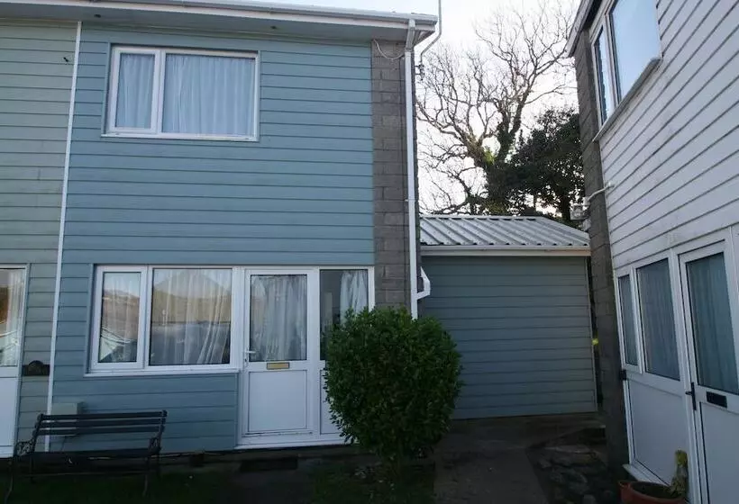 Freshwater Bay Holiday Cottages