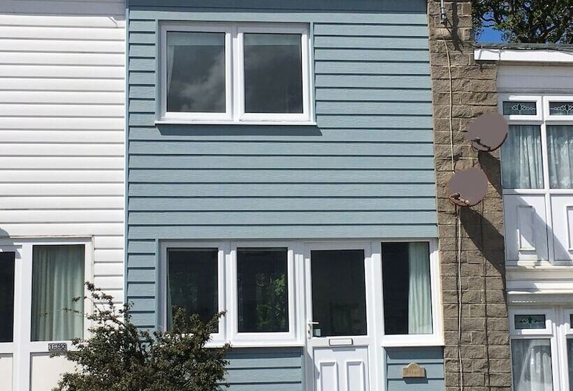 Freshwater Bay Holiday Cottages