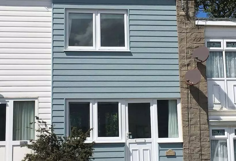 Freshwater Bay Holiday Cottages