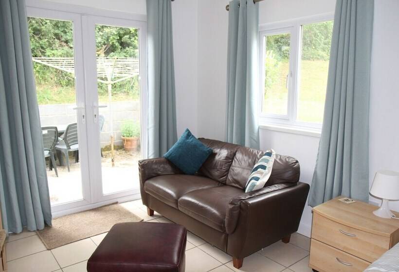 Freshwater Bay Holiday Cottages