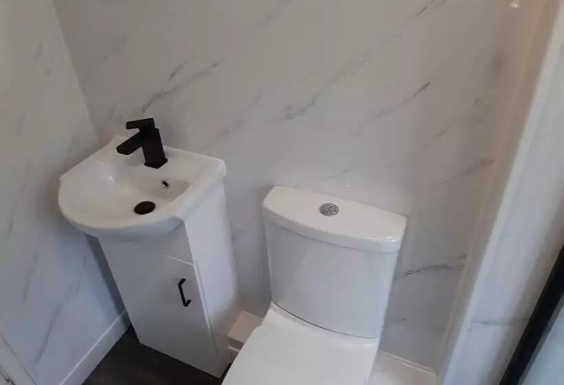 Freshwater Bay Holiday Cottages