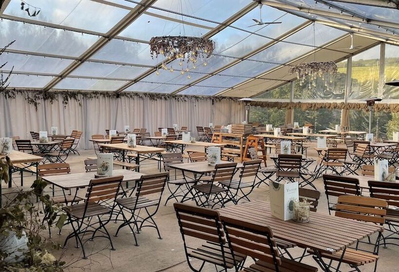 فندق The Alma Inn